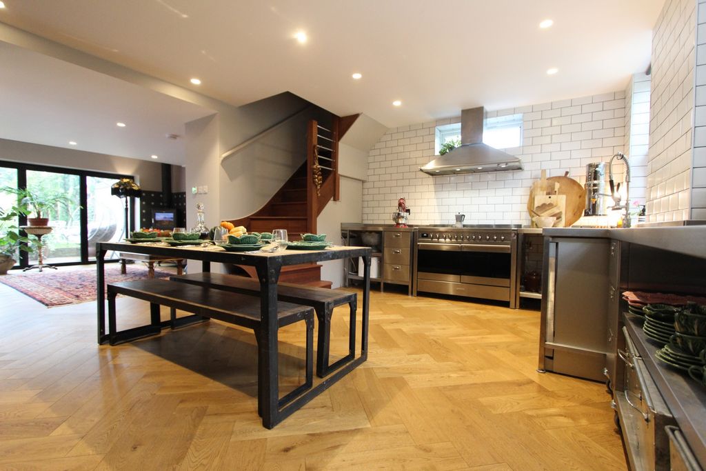 Property photo 2 of 22 Photo 8