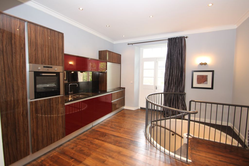 Property photo 3 of 20 Kitchen/Diner