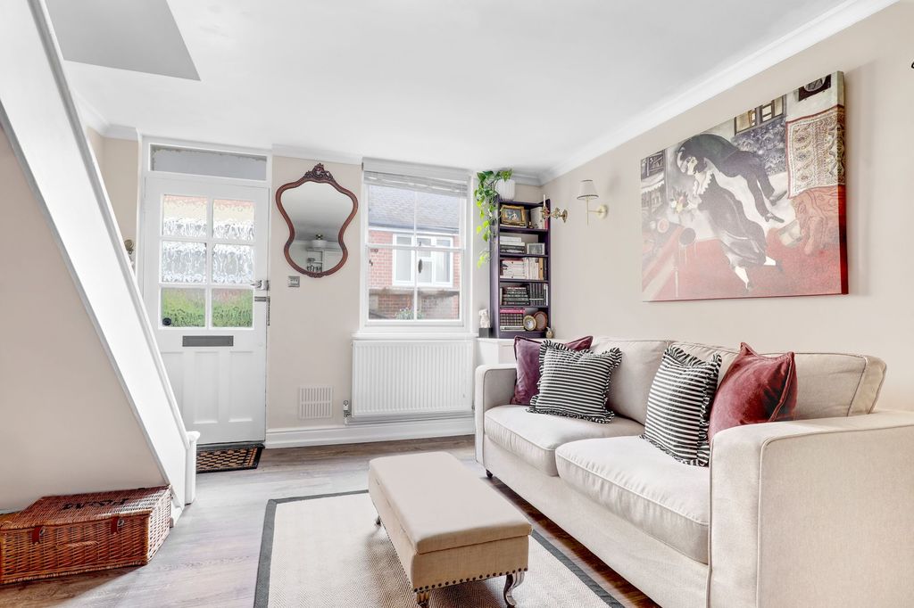 Property photo 3 of 10