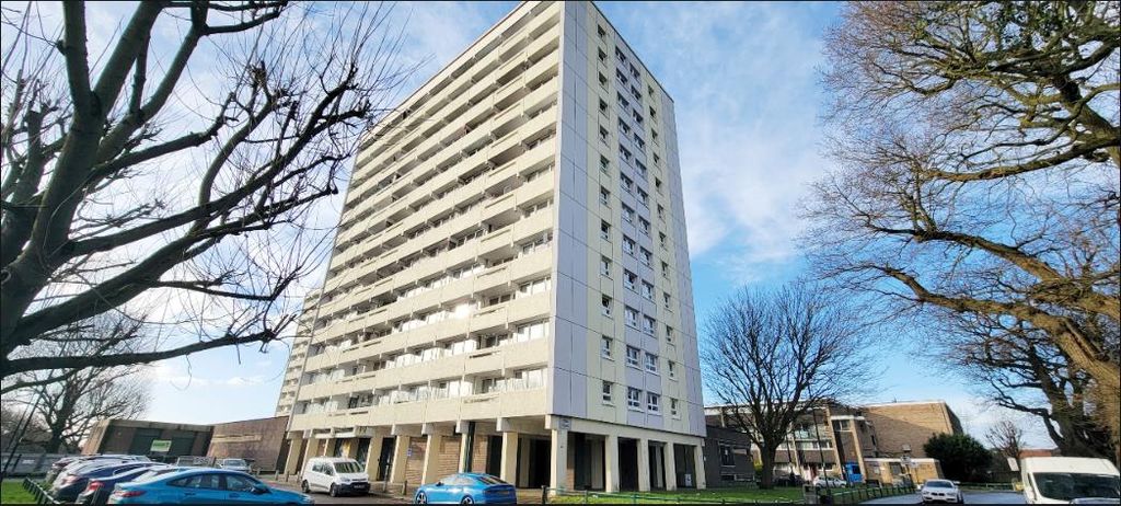 Property photo 3 of 11 Front