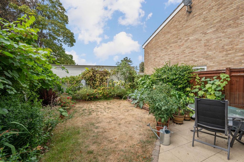Property photo 2 of 13
