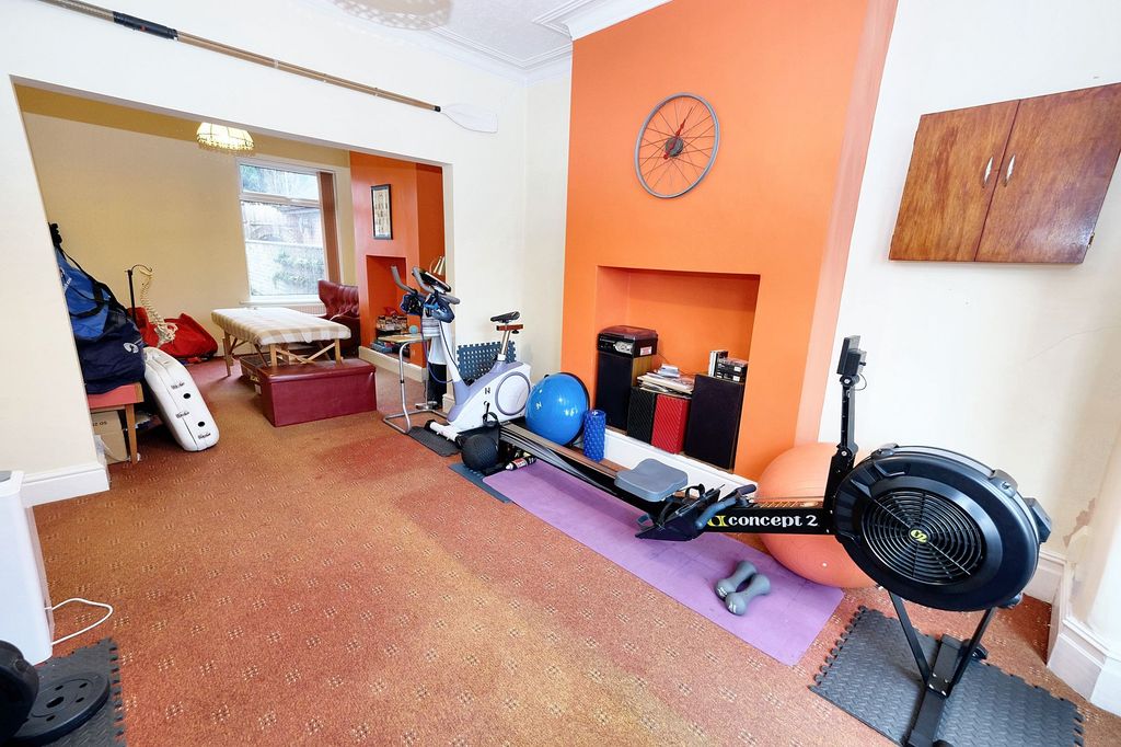 Property photo 3 of 54