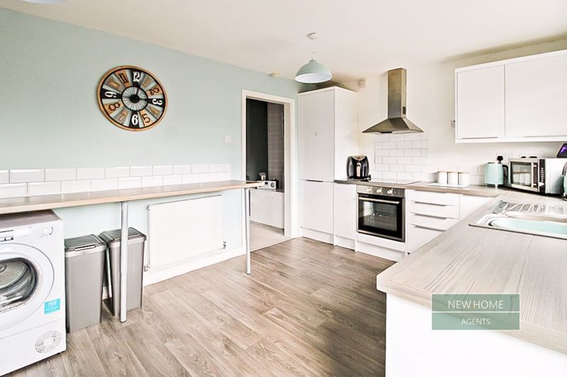 Property photo 2 of 17 Photo 12