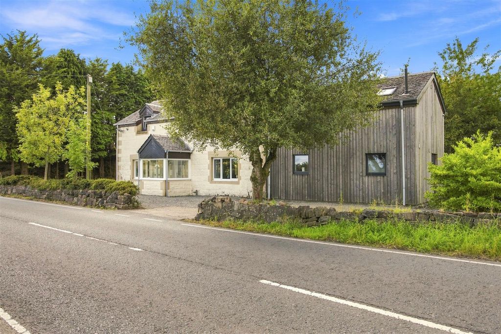 Property photo 2 of 54 03-Loch_Cottage_Gadloch_002.Jpg