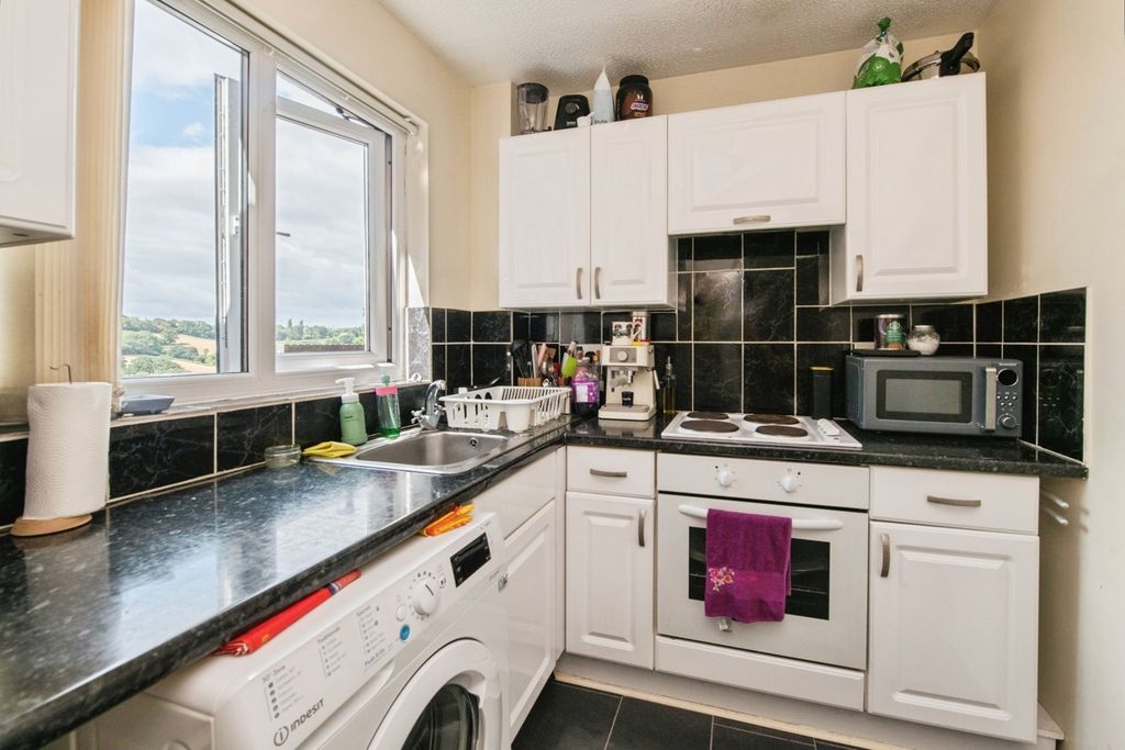 Property photo 2 of 13 Pbox-Img.Jpg