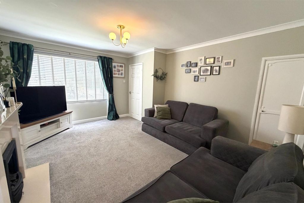 Property photo 2 of 11 1.Jpg
