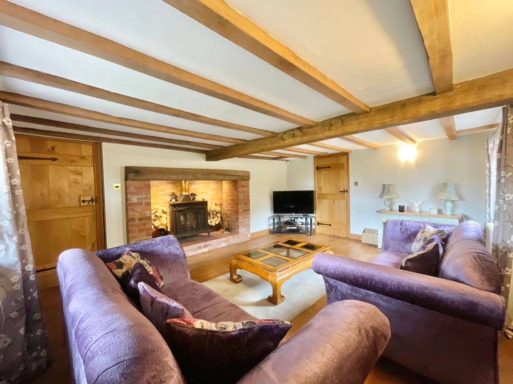 Property photo 2 of 42