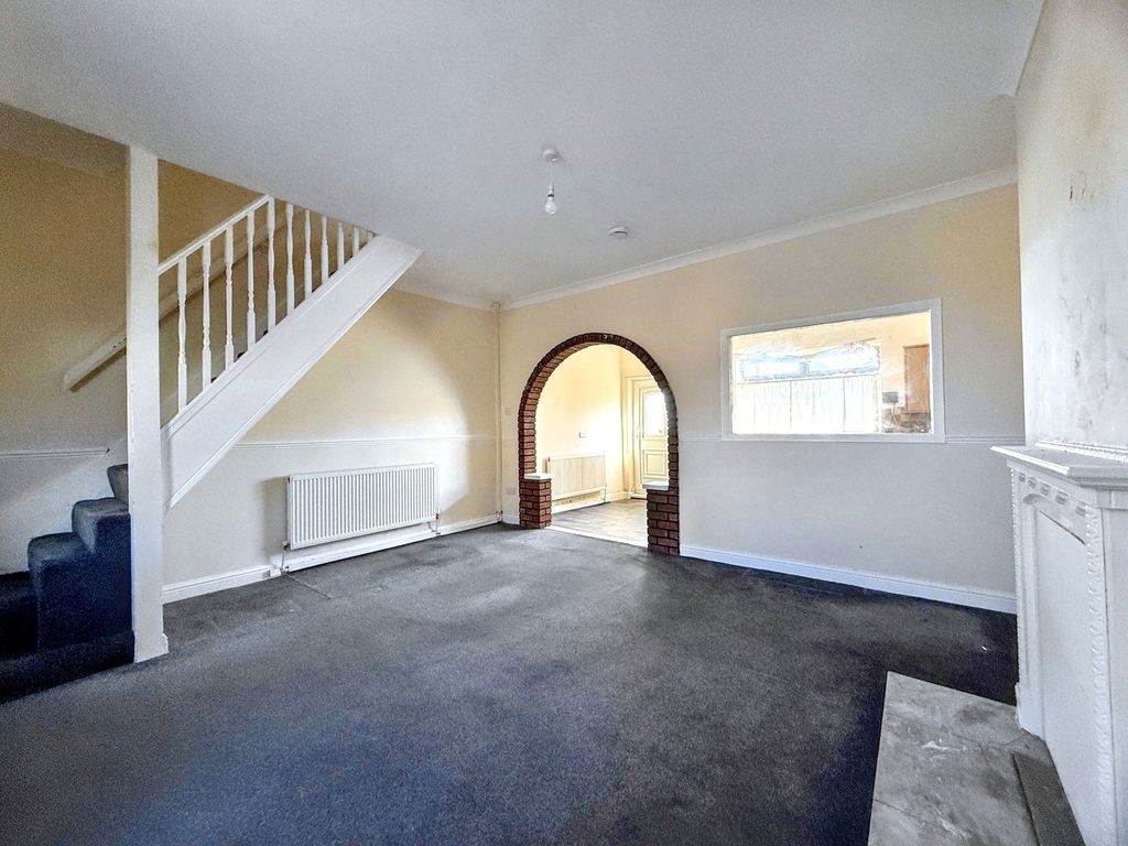 Property photo 3 of 14