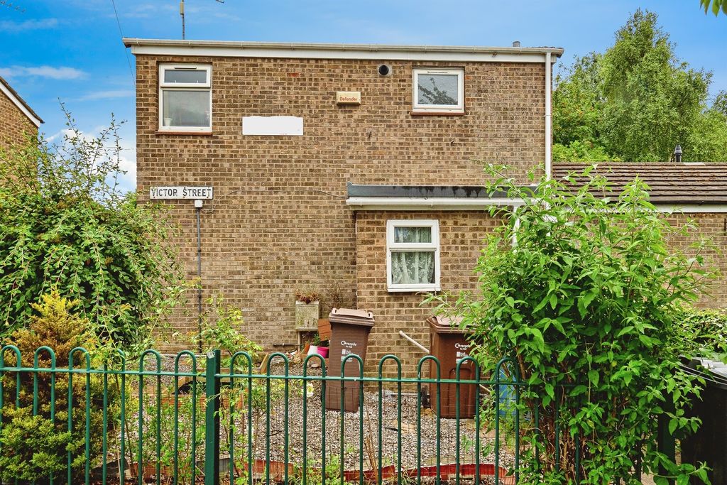 Property photo 1 of 16