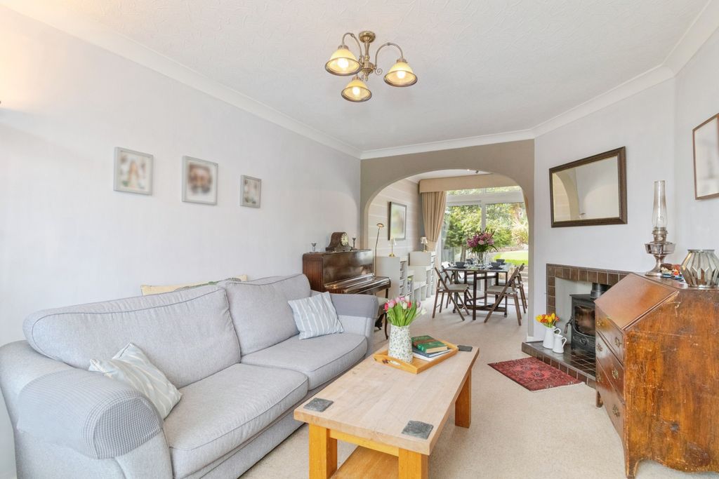 Property photo 3 of 17