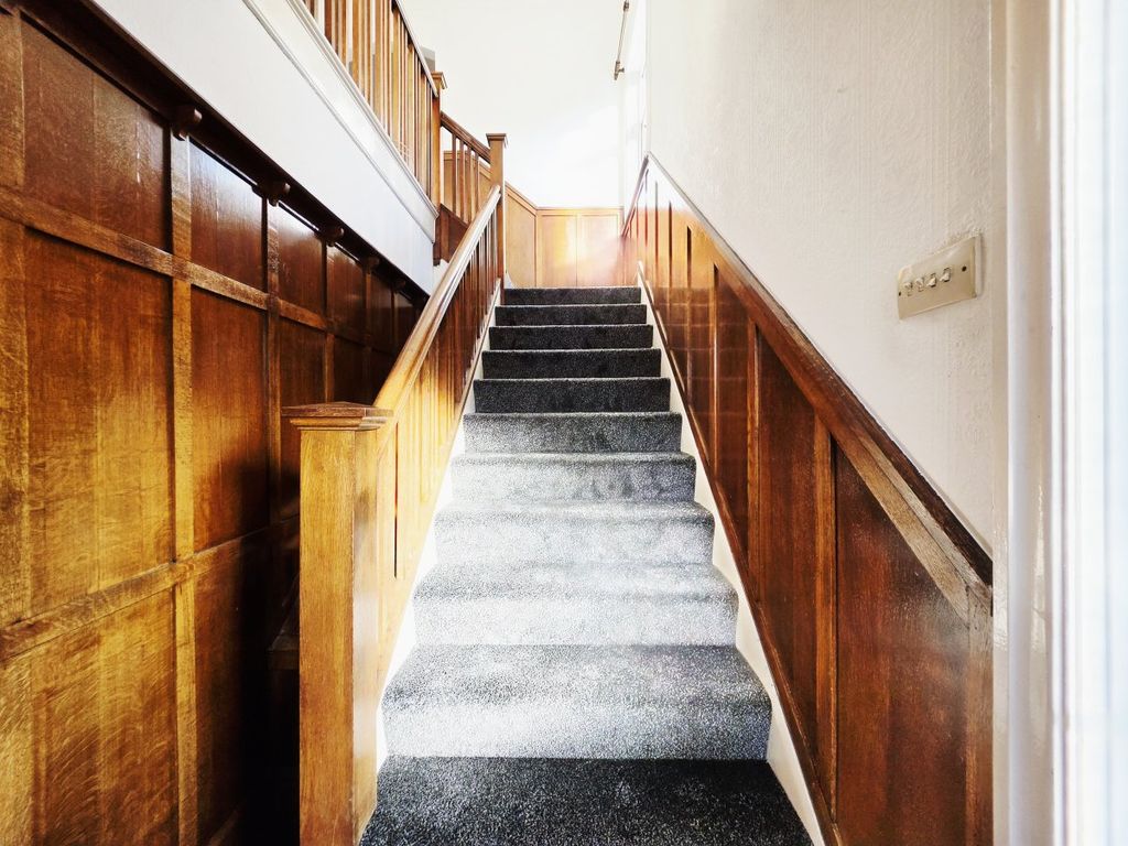 Property photo 1 of 2