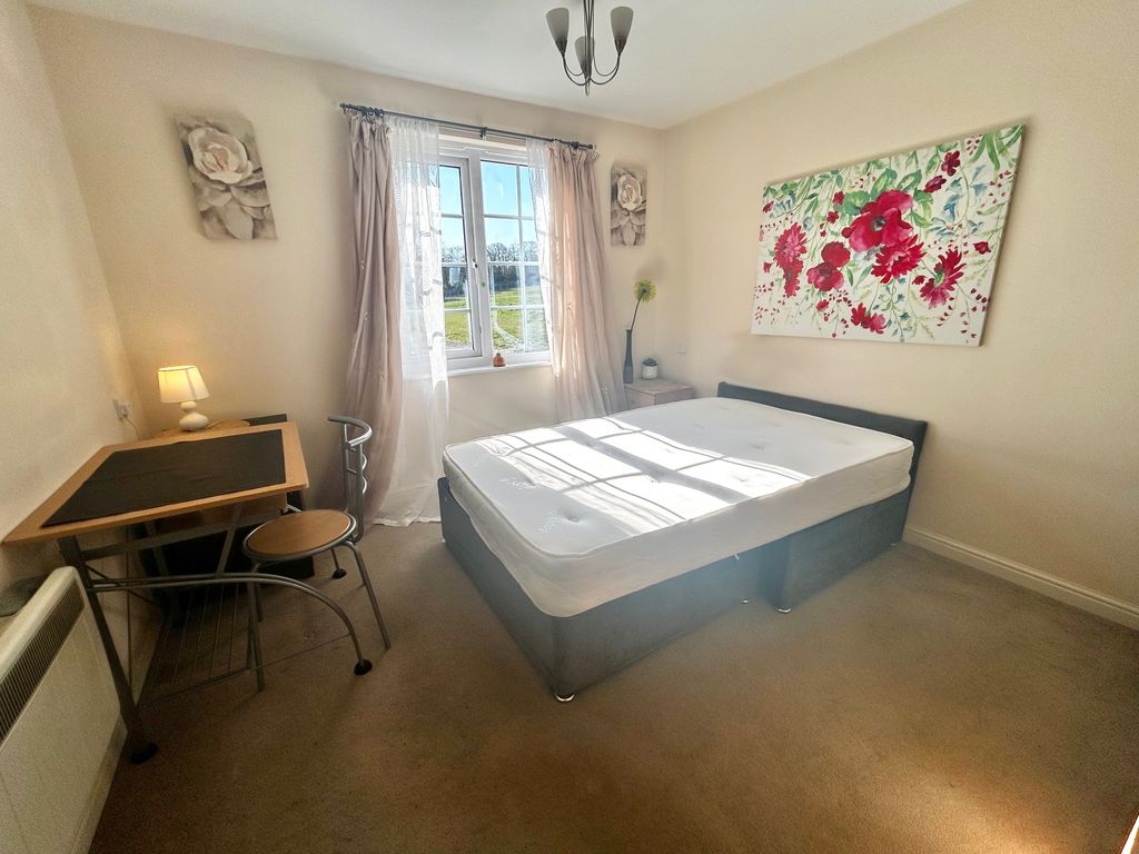 Property photo 3 of 9