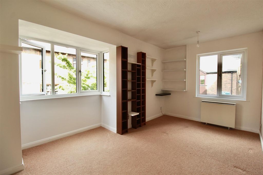 Property photo 2 of 6 Img_1959.Jpg