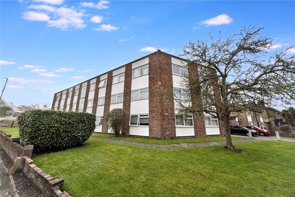 Property photo 1 of 11 Picture No. 01