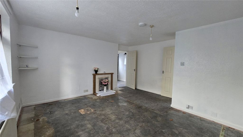 Property photo 2 of 14 Picture No. 02