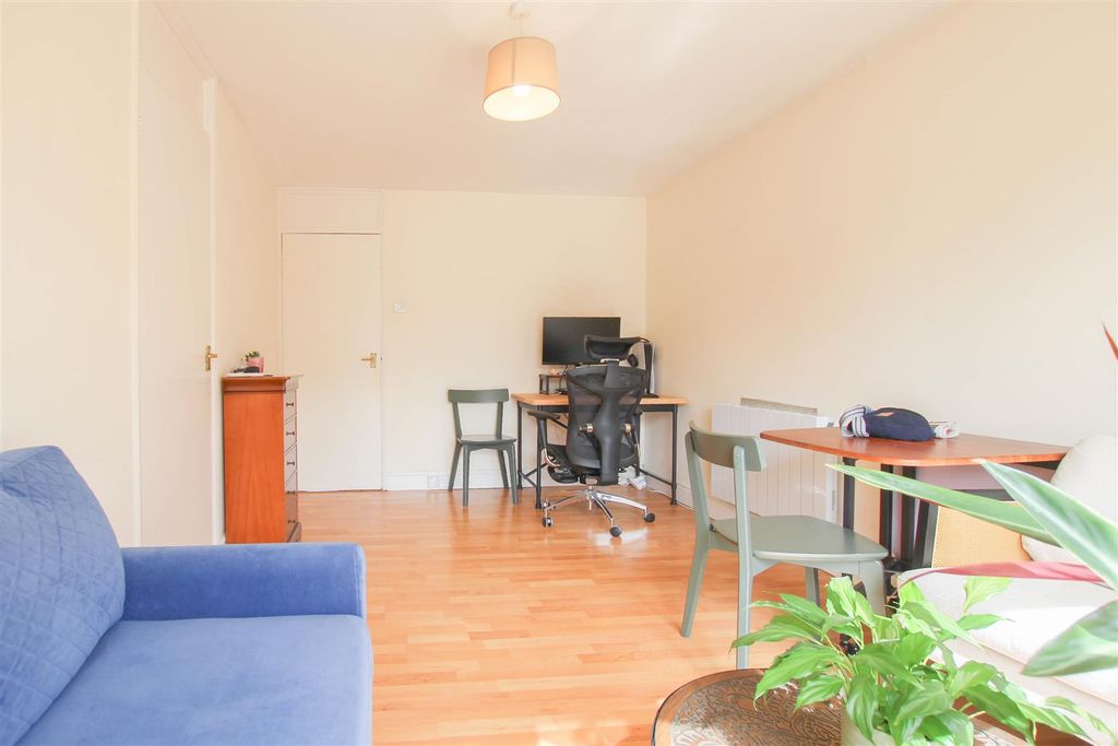 Property photo 2 of 8 Img_0973.Jpg