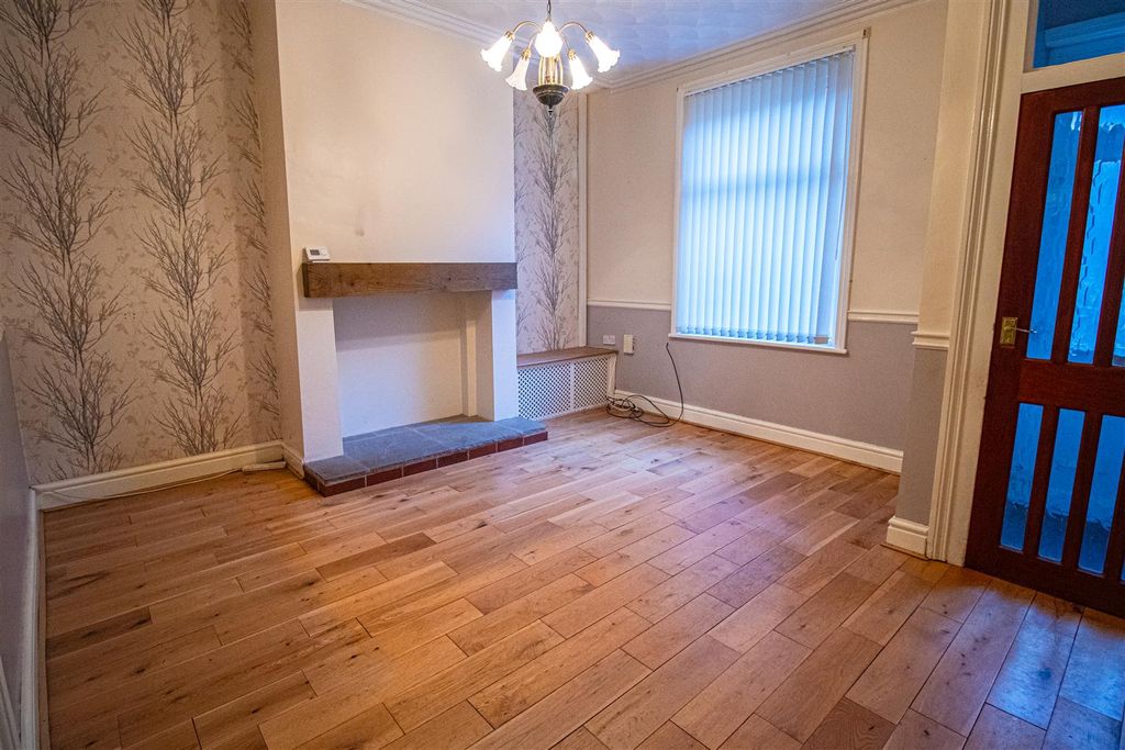 Property photo 2 of 9 Reception