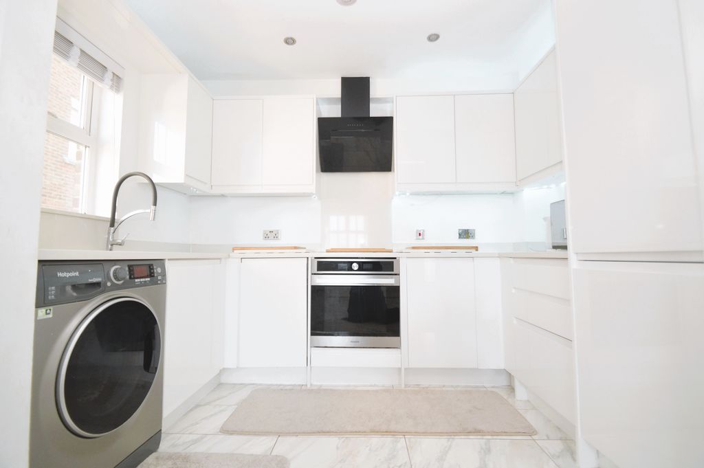 Property photo 3 of 11 Dsc_1417