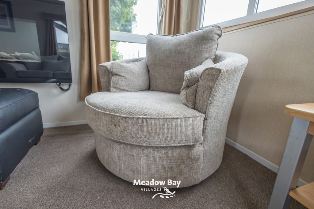 Property photo 3 of 11 2008 Abi Elan 38x12 2B 34.Jpg