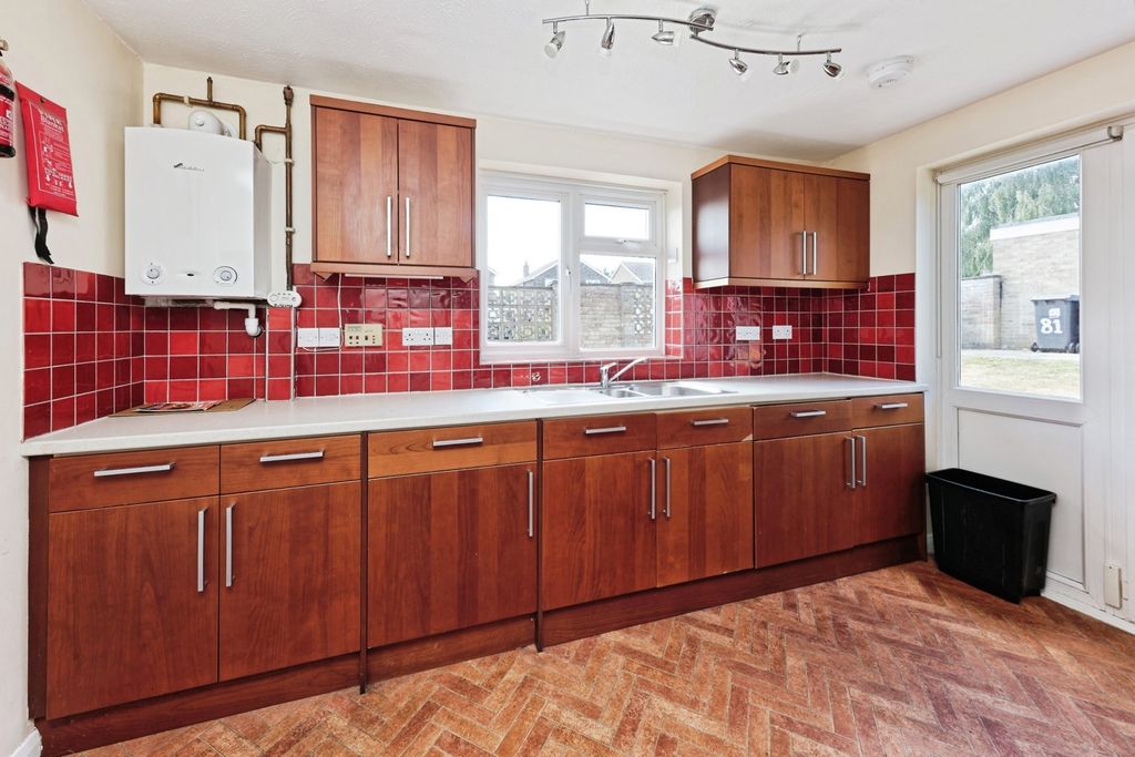 Property photo 2 of 20 Pbox-Img.Jpg