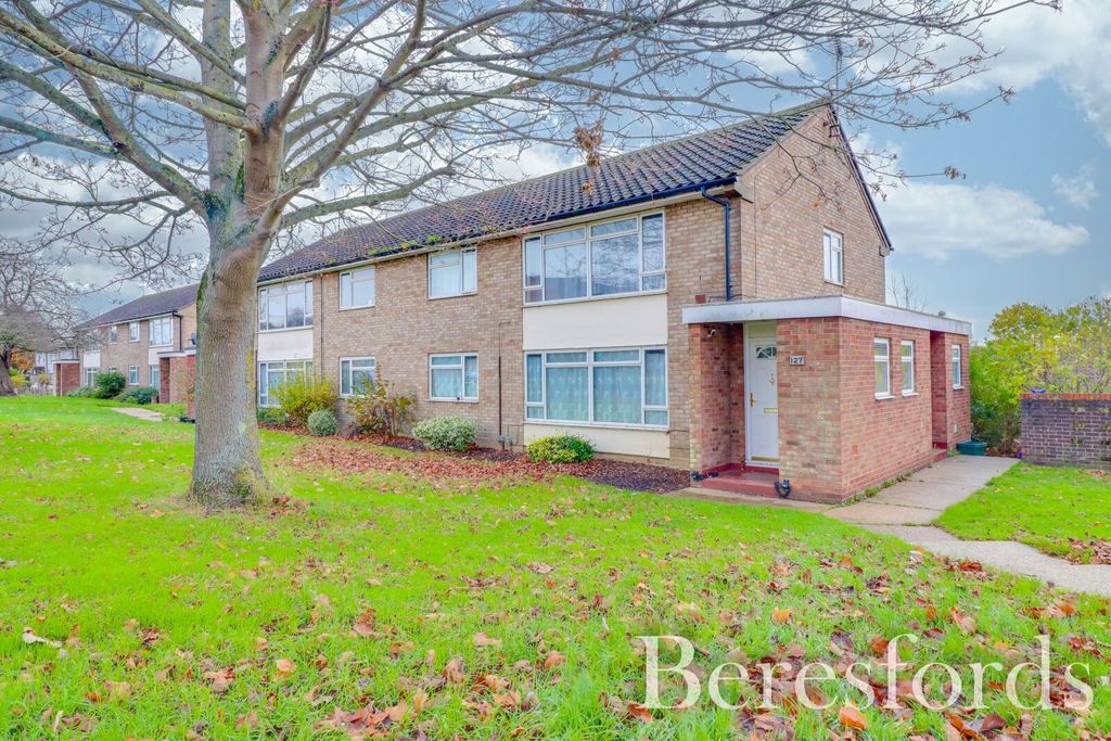 Property photo 1 of 11 Front