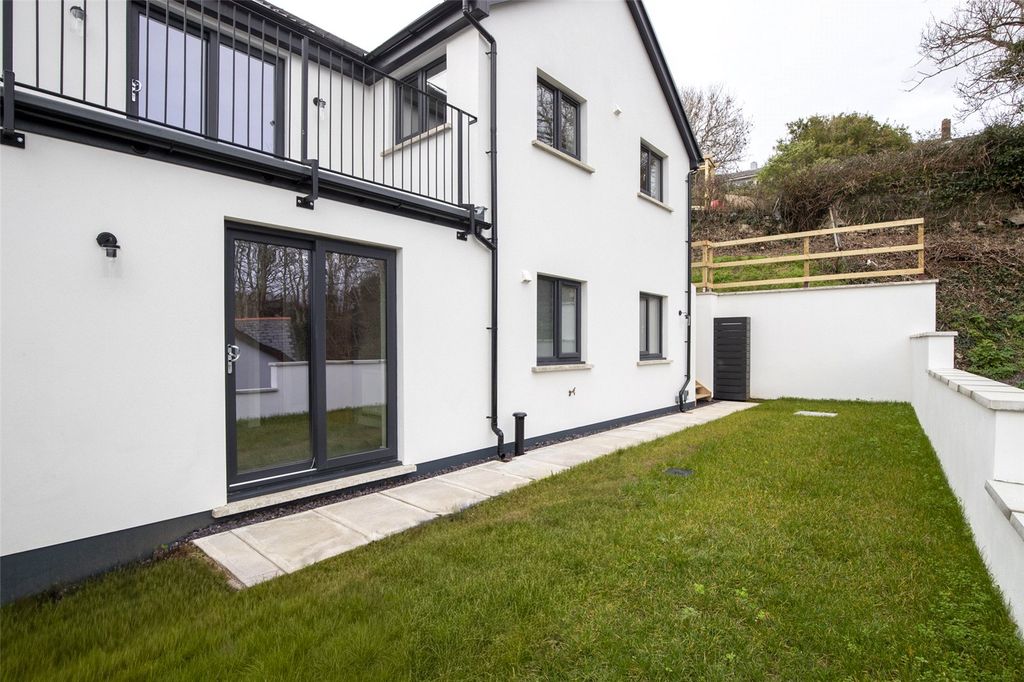 Property photo 2 of 39 Picture No. 43