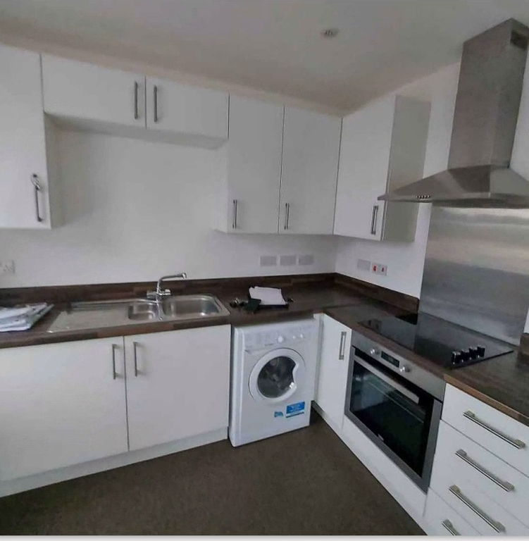Property photo 1 of 3
