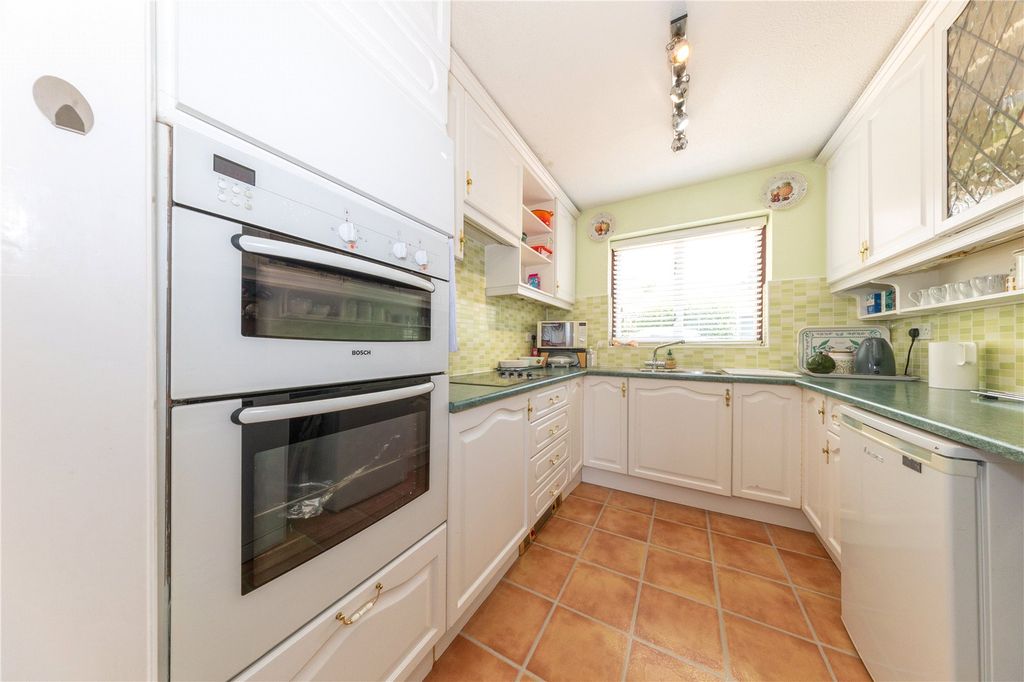 Property photo 2 of 14 Kitchen