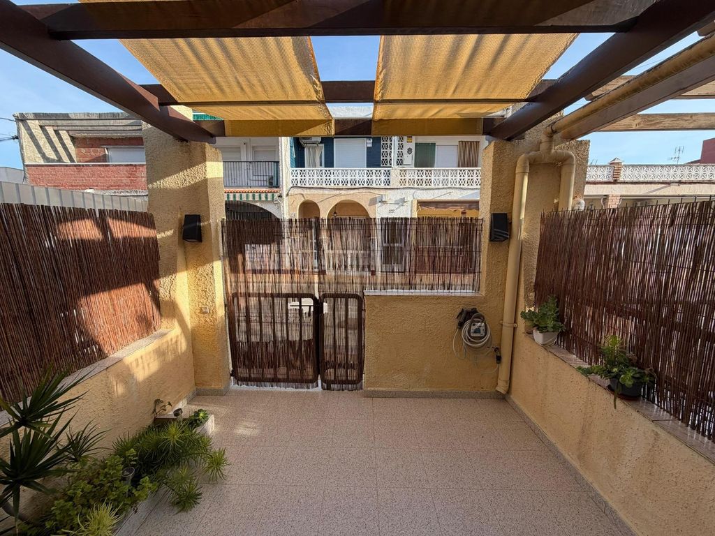 Property photo 2 of 41
