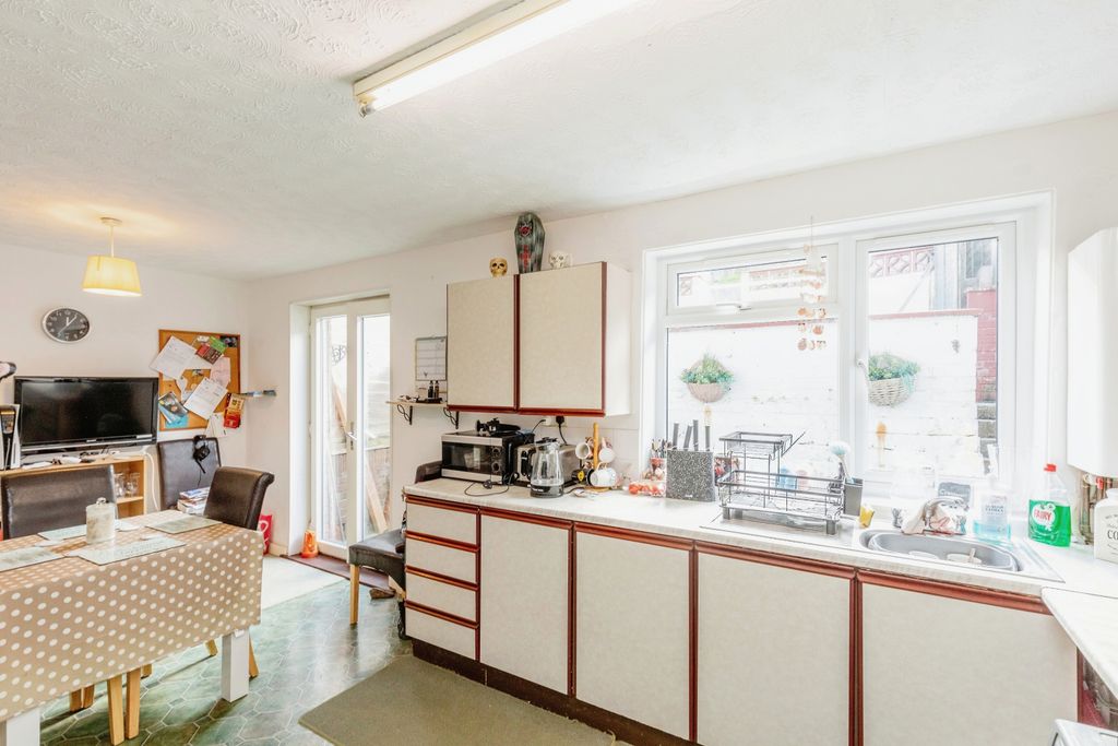 Property photo 3 of 19 Photography