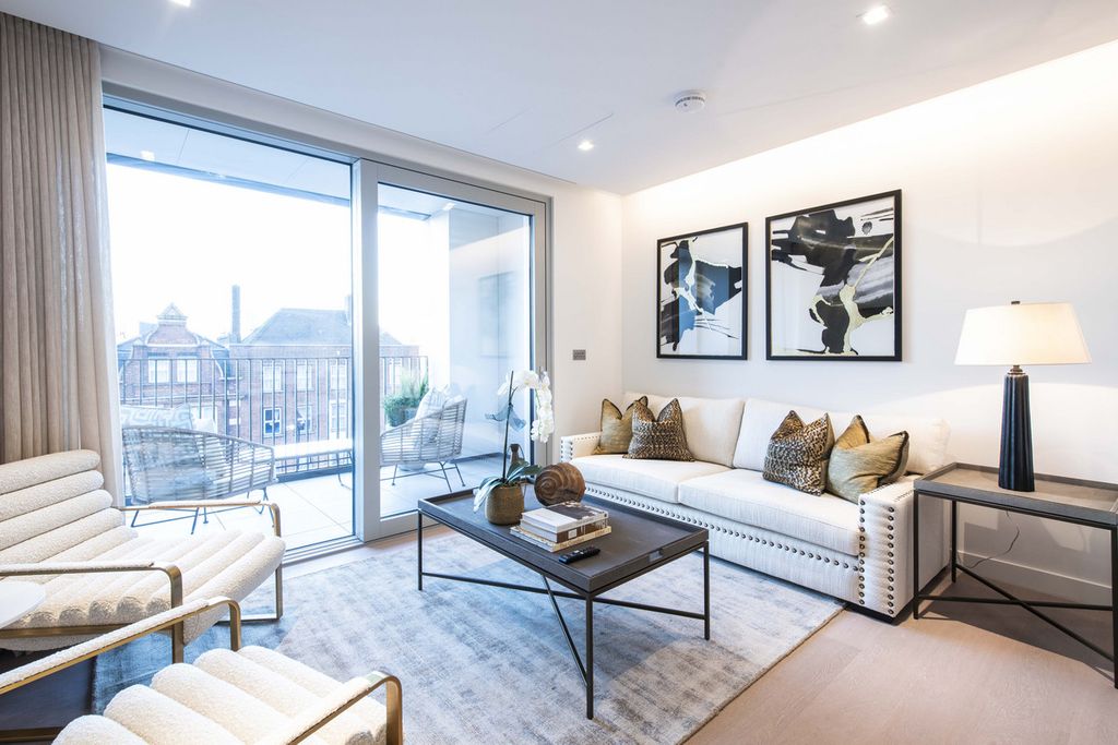 Property photo 1 of 5