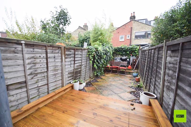 Property photo 3 of 8 Photo 10