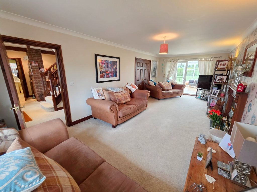 Property photo 2 of 35