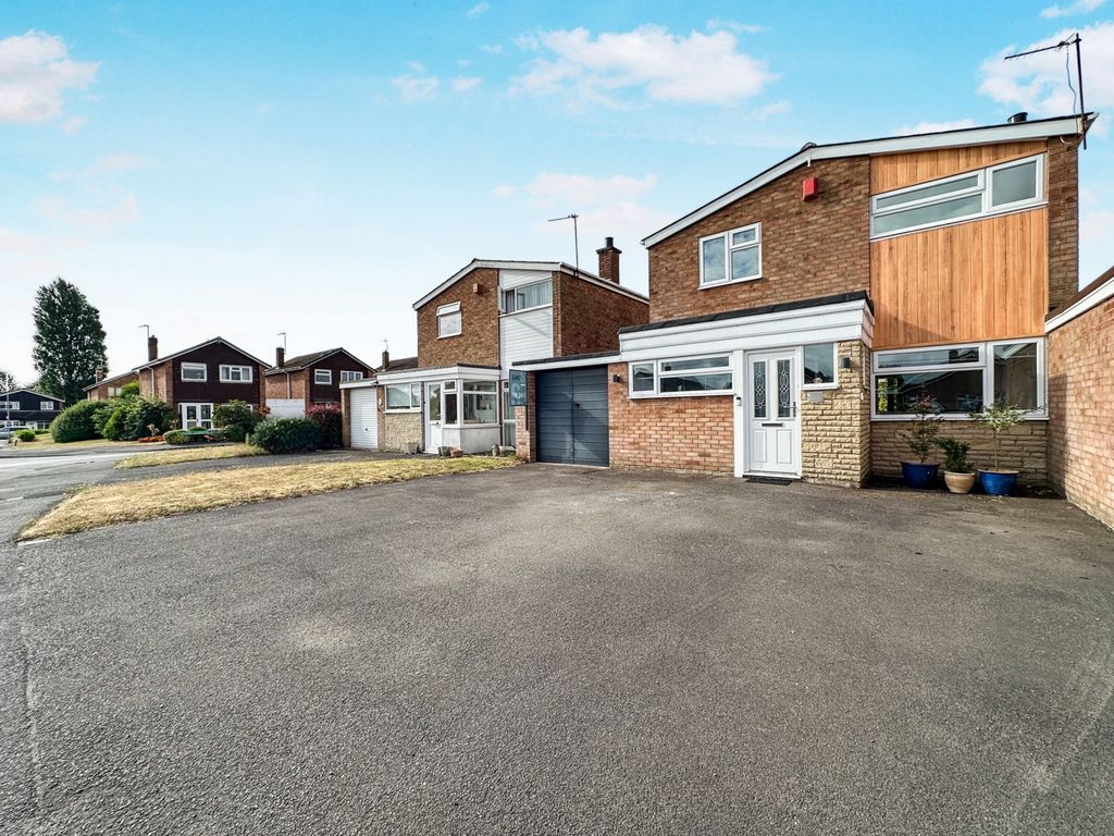 Property photo 1 of 47