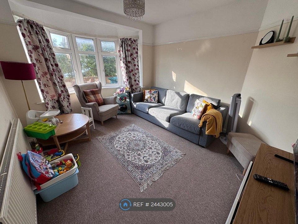 Property photo 3 of 13