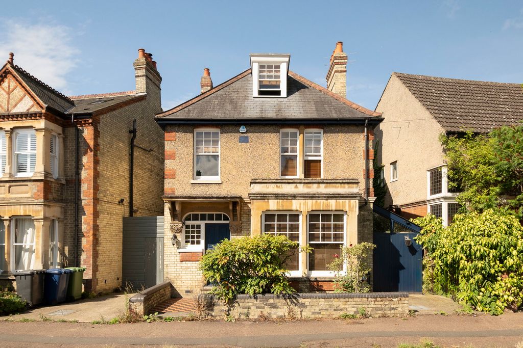 Property photo 1 of 23