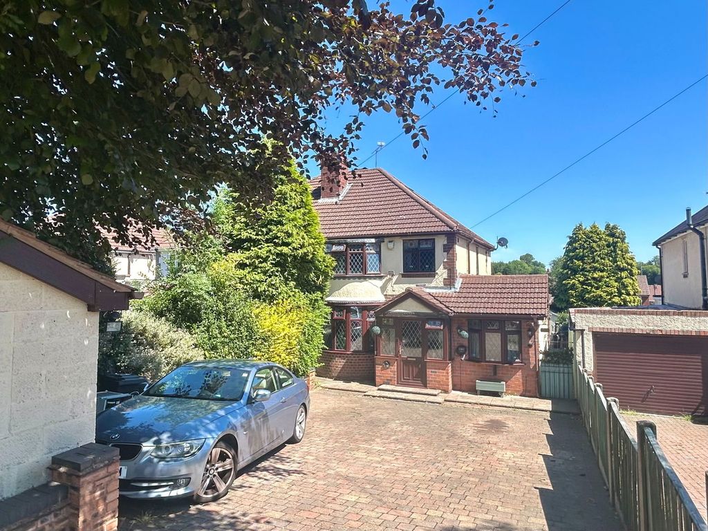 Property photo 1 of 27