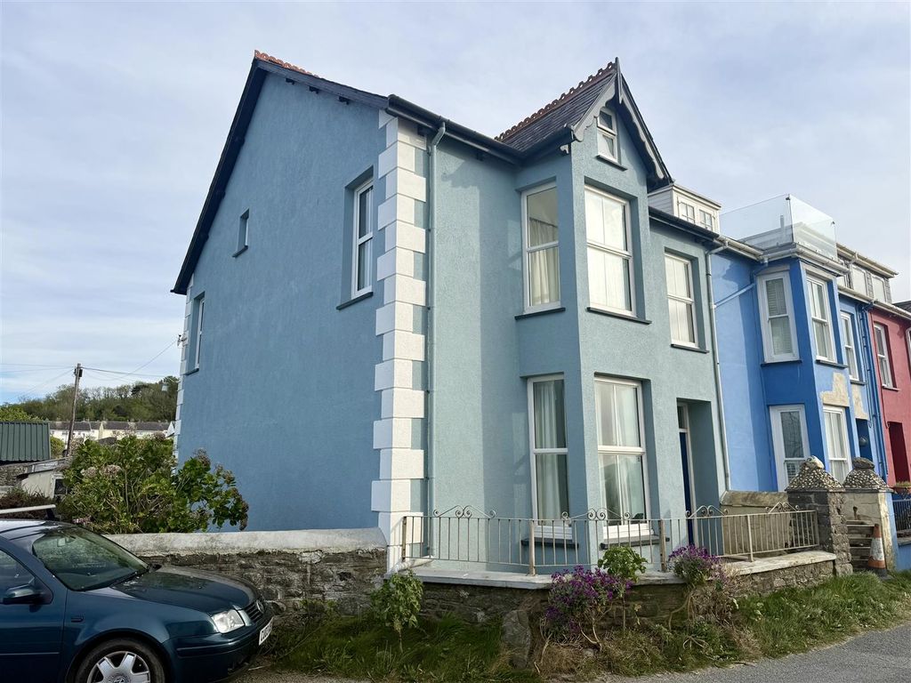 Property photo 1 of 38
