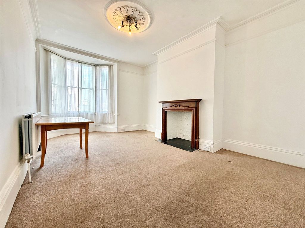 Property photo 2 of 5 Picture No. 08