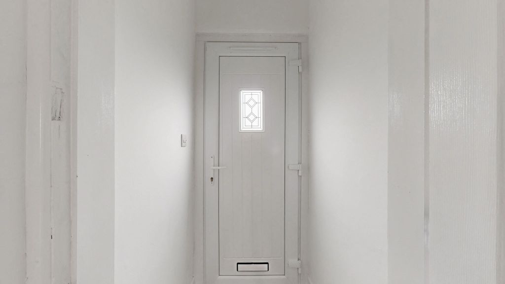 Property photo 3 of 23 003