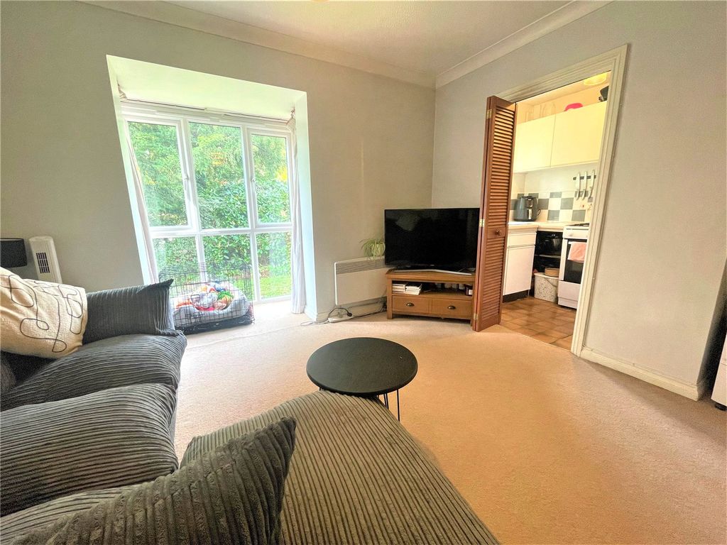 Property photo 3 of 9 Picture No. 17