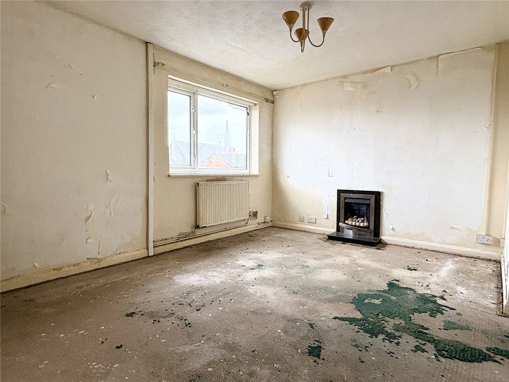 Property photo 2 of 5 Lounge