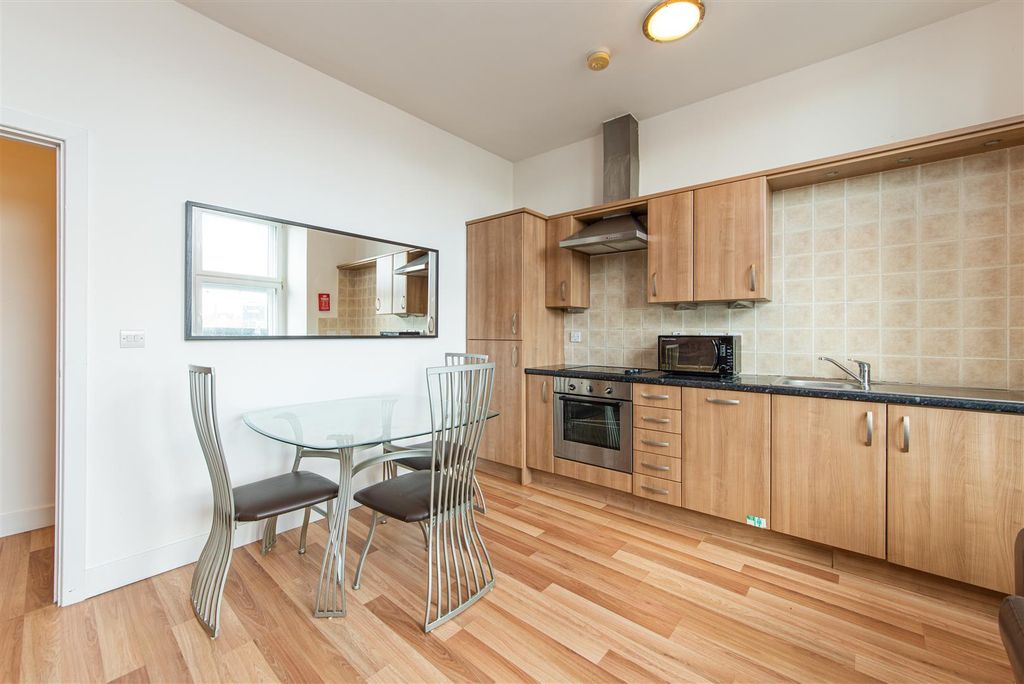 Property photo 3 of 7 W-5568.Jpg