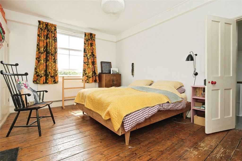 Property photo 3 of 17 Picture No. 42