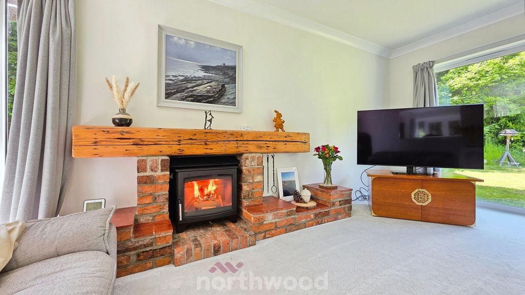 Property photo 2 of 38