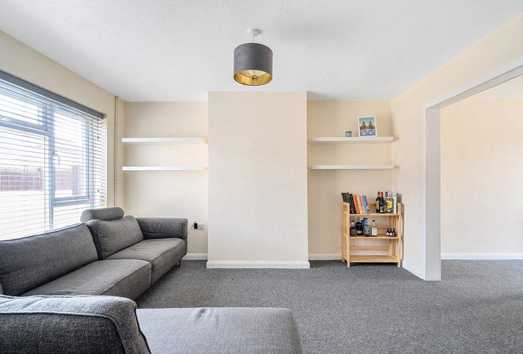 Property photo 3 of 19 1341252-10-68A4B4...