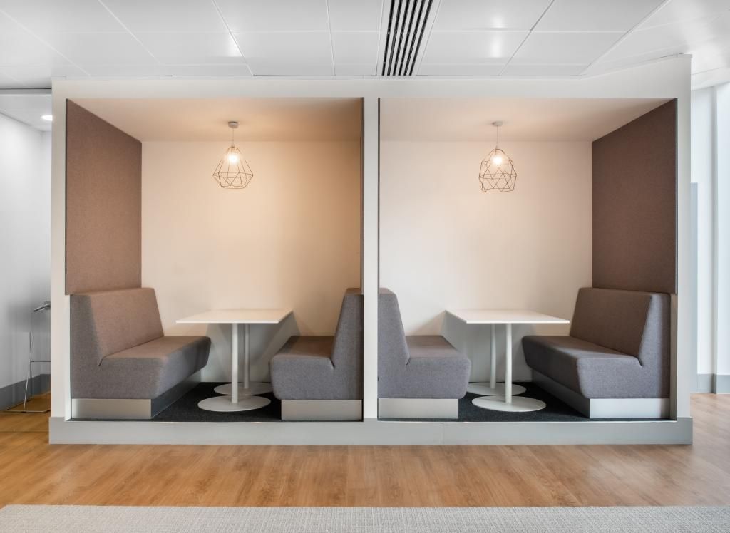 Property photo 1 of 8 Photo 4