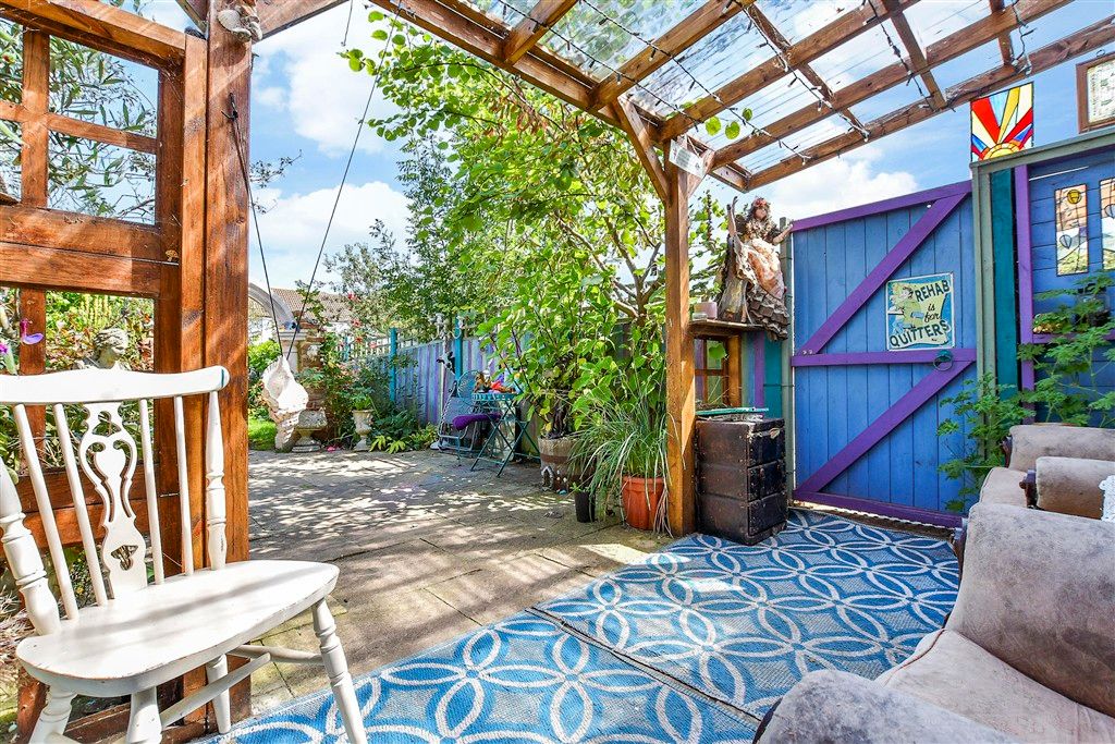 Property photo 2 of 17 Patio / Decking