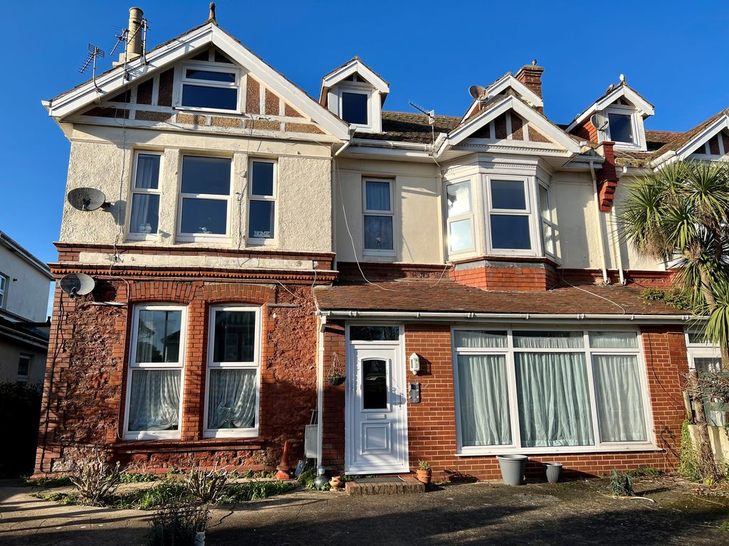 Property photo 1 of 2