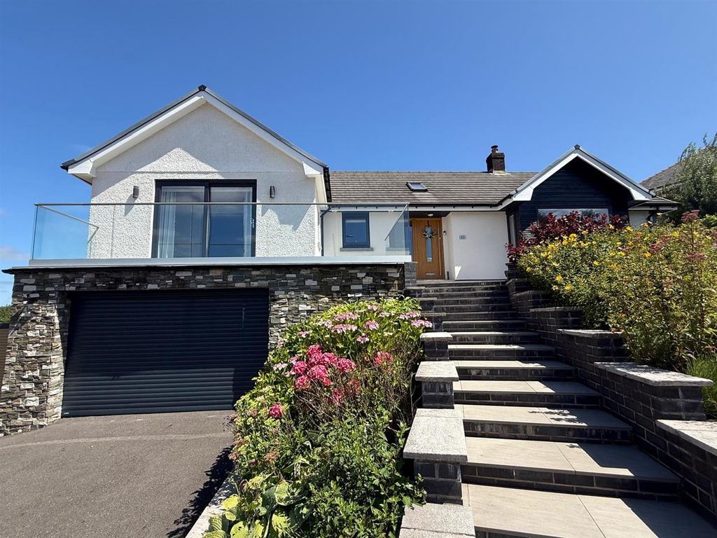 Property photo 1 of 40 30.Jpg